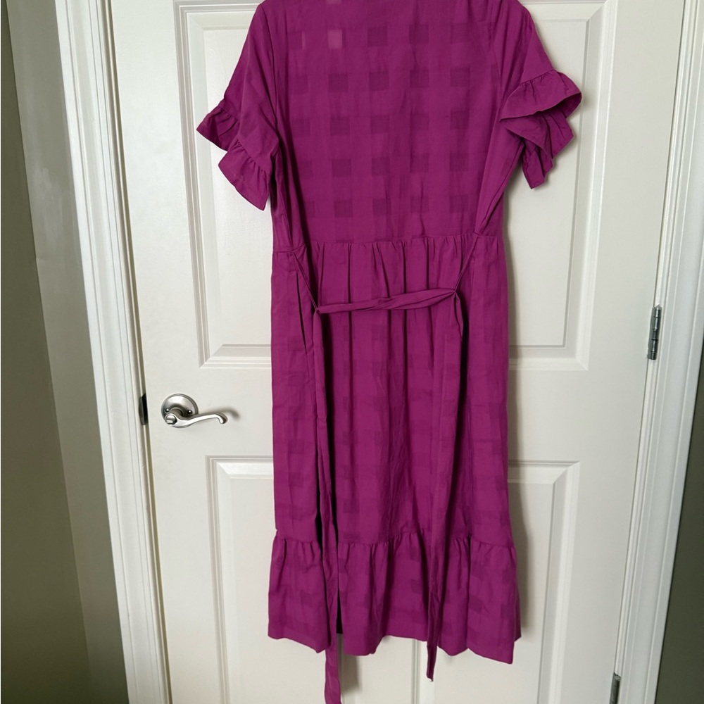 Elegant Deep
Pink Ruffle Dress - Picture 3 of 3